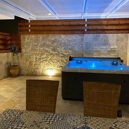 Villa Caerus Paphos Exteriör bild