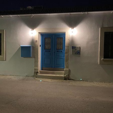 Villa Caerus Paphos Exteriör bild