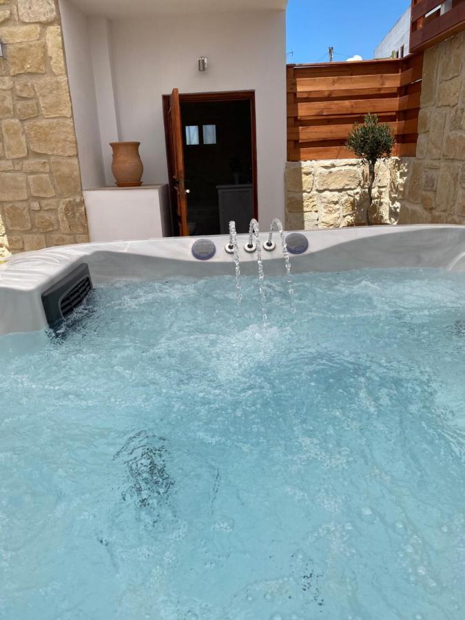 Villa Caerus Paphos Exteriör bild