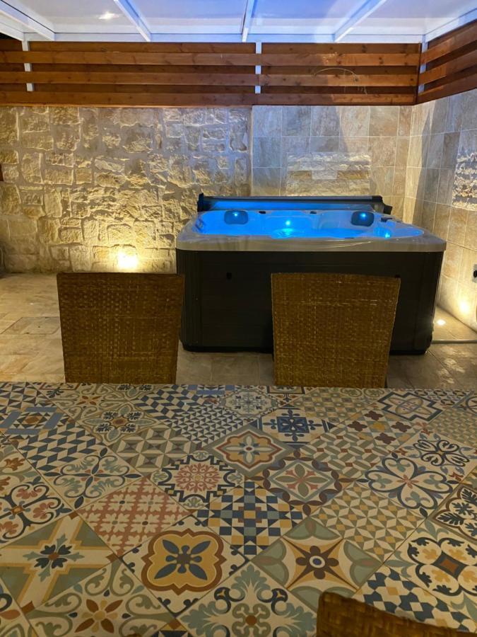Villa Caerus Paphos Exteriör bild