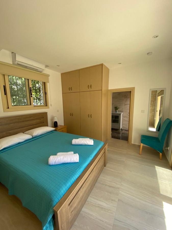 Villa Caerus Paphos Exteriör bild